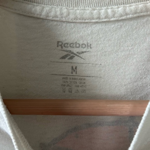 Reebok - NY Knicks Tee - Picture 3 of 4